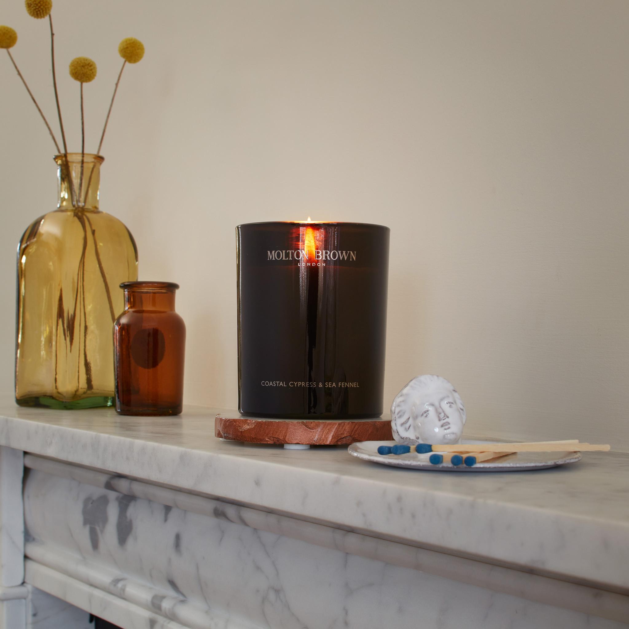Coastal Cypress & Sea Fennel Signature Candle 190g
